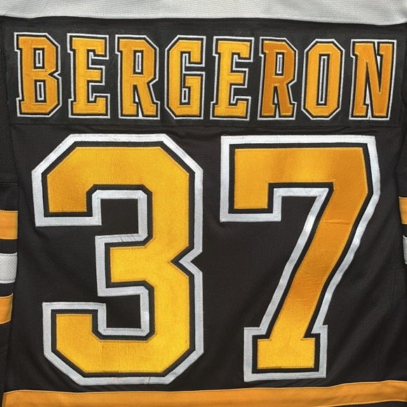 Patrice Bergeron Boston Bruins Reebok Jersey - Picture 3 of 6